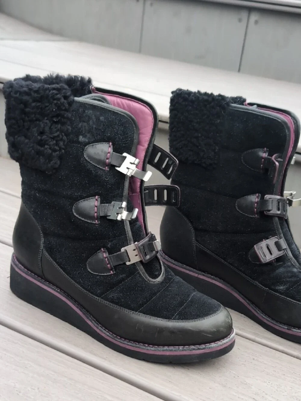Cole Haan Nike Air Weatherproof Black Winter Boots w Trim and Buckle Accents 9